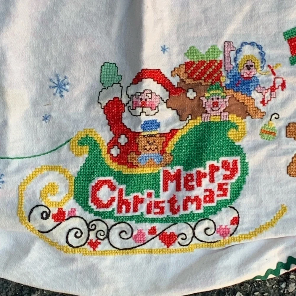 Vintage Merry Christmas Tree Skirt Embroidered Santa Claus Reindeer Holiday